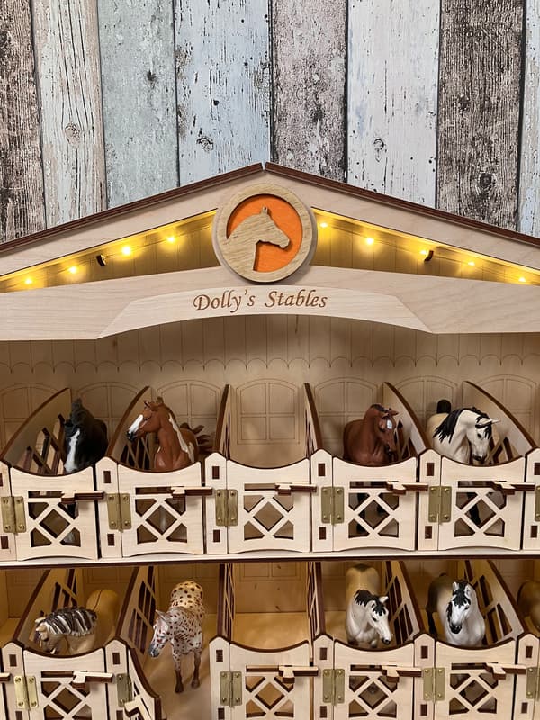 Wooden stable with 22 stalls + lighting