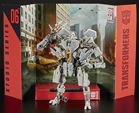 Transformers Generations Studio Series VOYAGER STARSCREAM figure