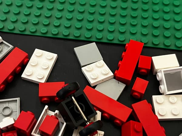 363 LEGO Hospital