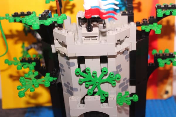 LEGO CASTLE 6077 Forestmen’s River Fortress