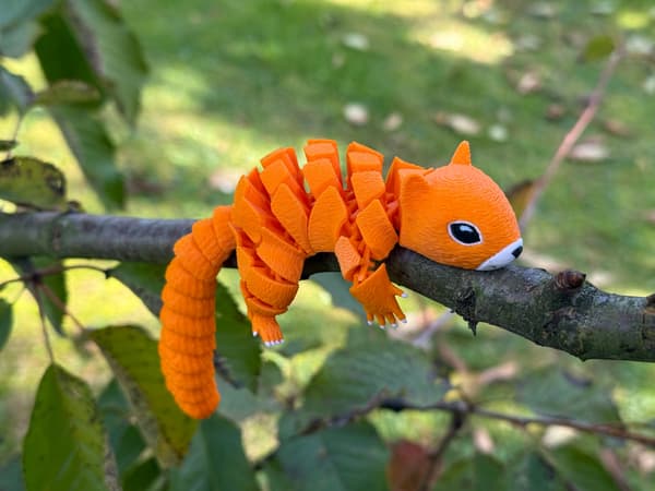 3D Segmented Squirrel – Your movable, stress-relieving friend, a toy