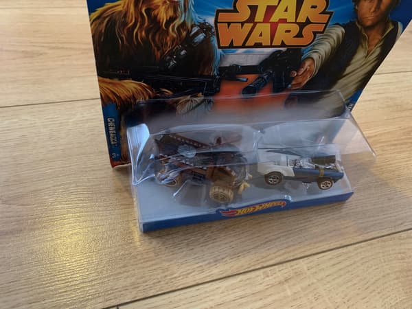 Hot Wheels Star Wars Car Set: Chewbacca & Han Solo 2-Pack CGX03