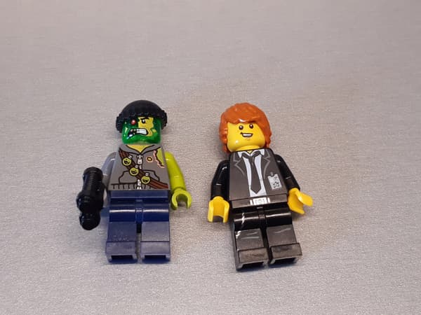 LEGO 70160 Riverside Raid
