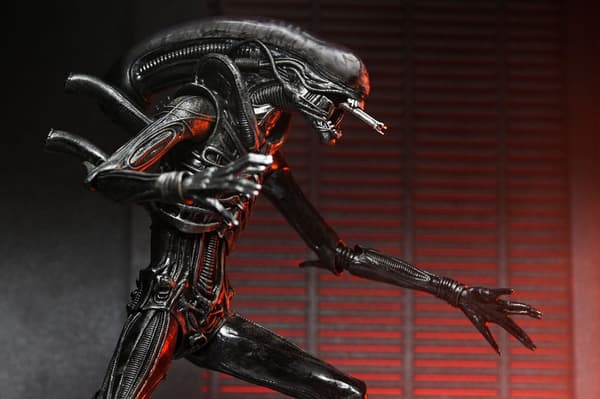 Alien: Romulus 18 cm Ultimate Xenomorph Figure XX121 by NECA