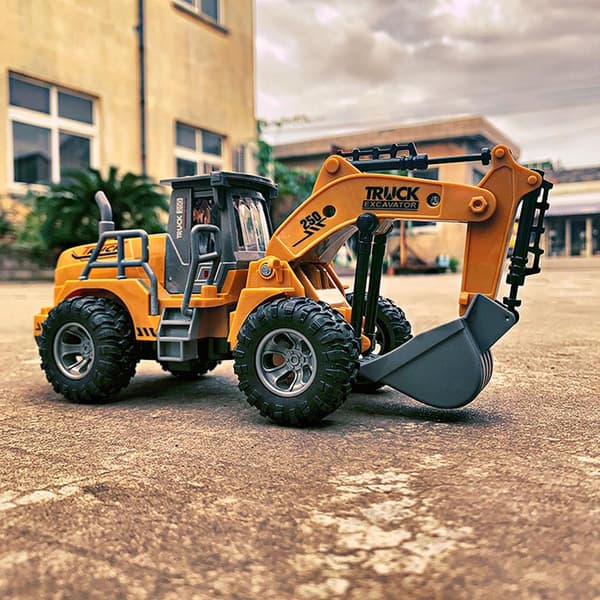 Miniature 2.4G RC construction vehicle, 5 channels – great fun!