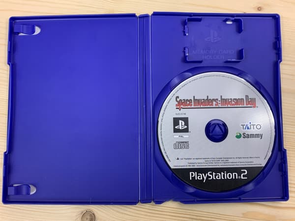 SPACE INVADERS INVASION DAY – PS2 disc, very good+ condition