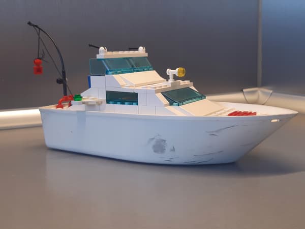 LEGO 4011 Cabin Cruiser (No. 2)