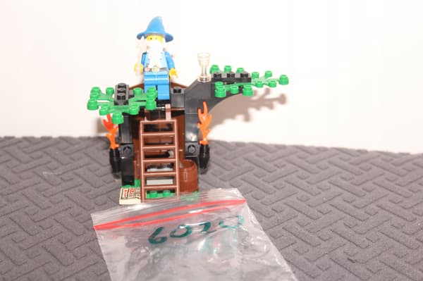 LEGO CASTLE CLASSIC 6020 Magic Shop Set