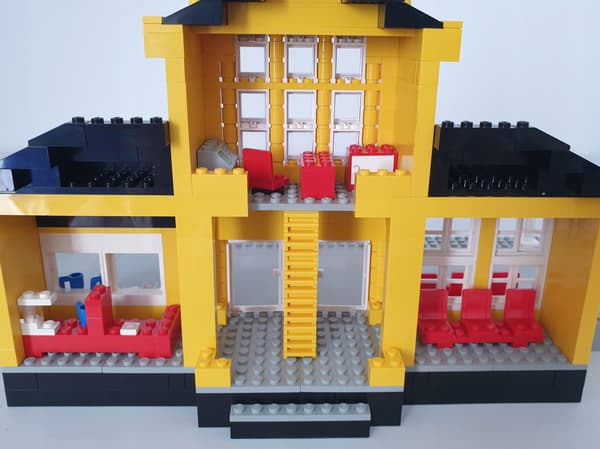 Lego Train 4554 Metro Station