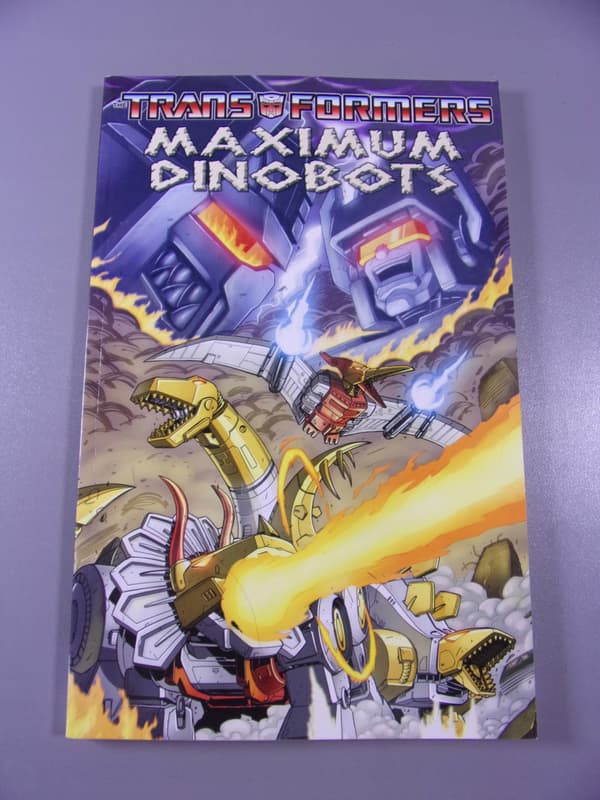 THE TRANSFORMERS MAXIMUM DINBOTS 2009, English-language edition