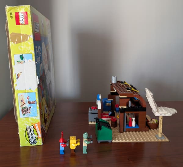 Lego 3825 SpongeBob’s Krusty Krab with Box