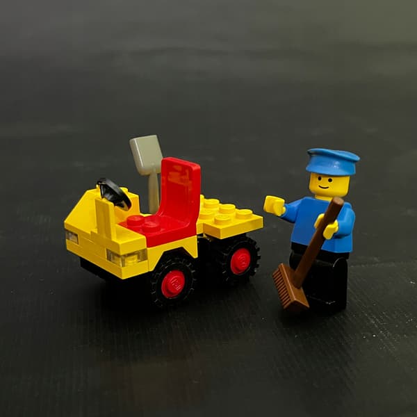 6607 LEGO Service Van