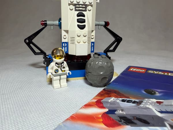 LEGO Set 6454 Countdown Corner Rocket
