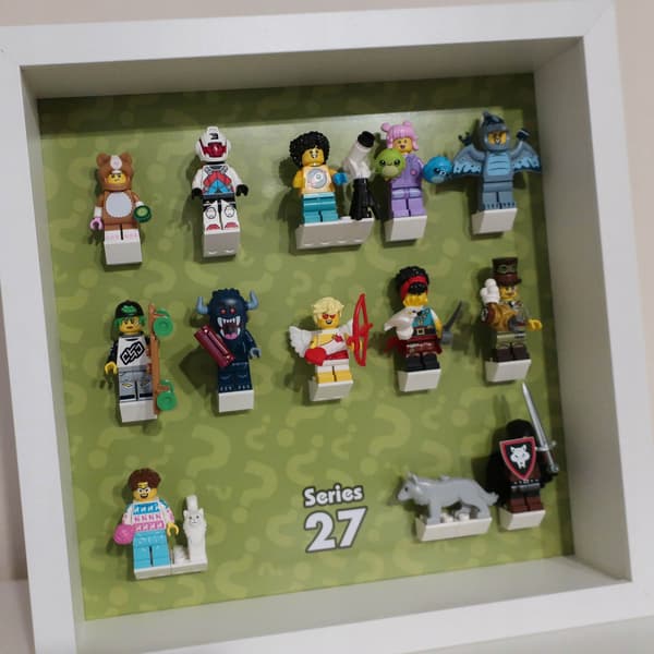 LEGO MINIFIGURES FRAME 71048 SERIES 27 27CM