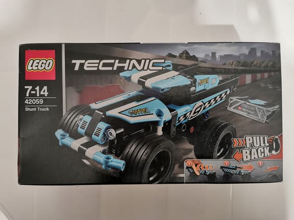 LEGO Technic Stunt Off-Roader 42059 NEW