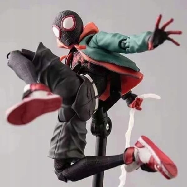 SPIDER-MAN: MILES MORALES FIGURINE – ACTION FIGURES