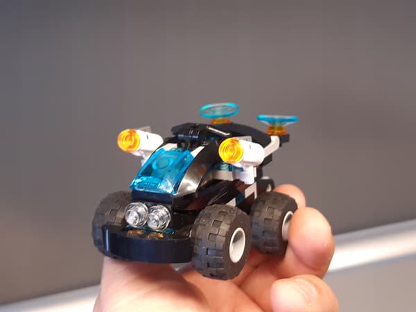 LEGO 70160 Riverside Raid