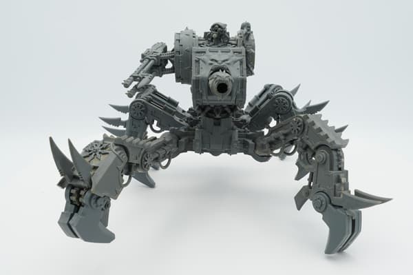 Warhammer 40k Chaos Space Marines Defiler plastic figurine
