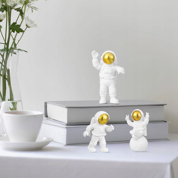 3 ASTRONAUT FIGURINES – DECORATIONS FOR SHELVES AND OFFICES