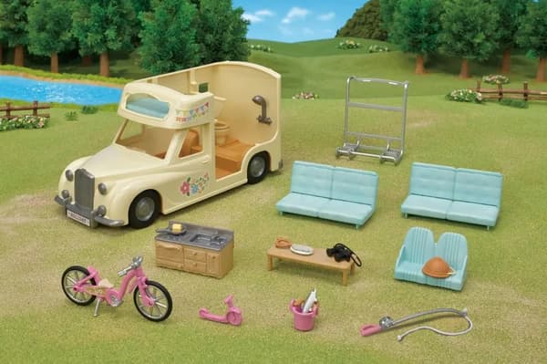 Sylvanian Families. Epoch camper van