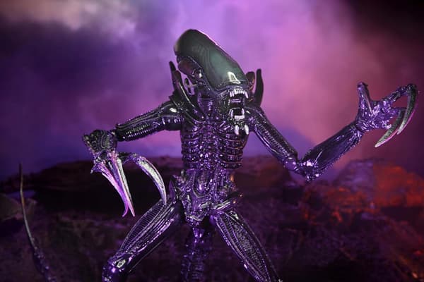 ALIEN VS PREDATOR GREY ACTION FIGURE, 18 CM, WITH PRINT