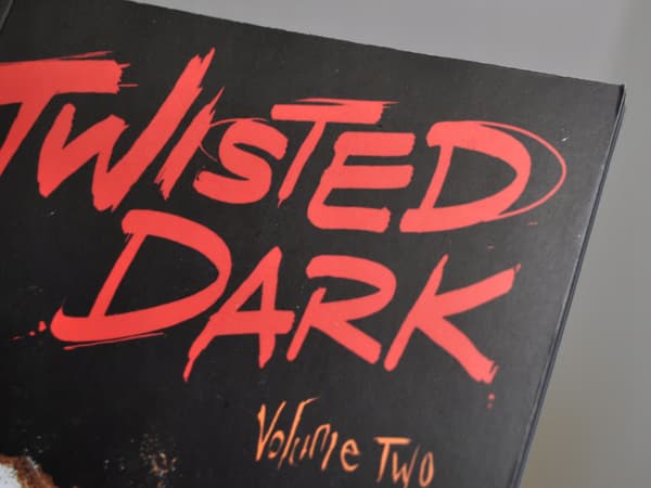 BDB Twisted Dark Volume 2 SC ANG