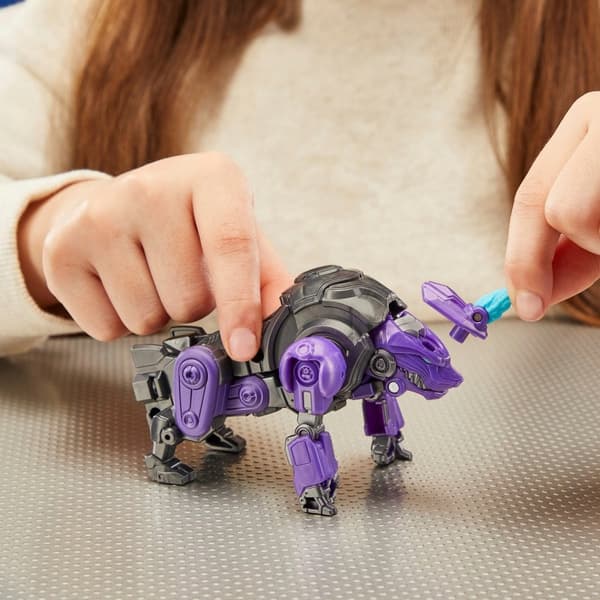 Transformers Alpha Trion figurine