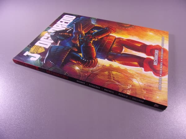 JUDGE DREDD MECHANISMO 2009, English-language edition