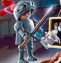 SCOOBY DOO BLACK KNIGHT FIGURES WITH ACCESSORIES – SET FOR CHILDREN AGED 5+