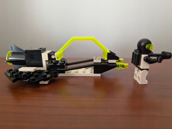 Lego 6832 Blacktron Star Rider