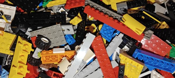 LEGO BRICKS BY WEIGHT, ORIGINAL RANDOM MIX 0.5 KG