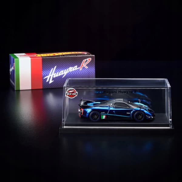'21 Pagani Huayra R RLC in a display case, blue'