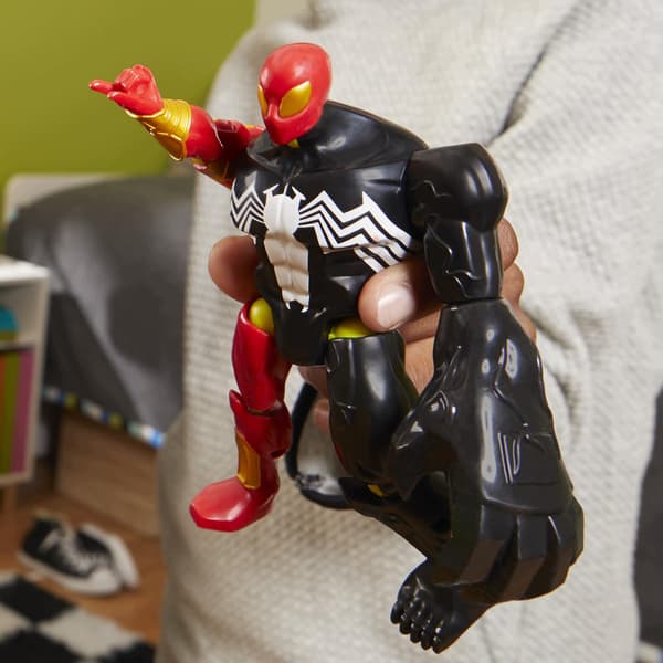 Marvel Spider-Man MixMashers Deluxe Figures with Interchangeable Parts – Red