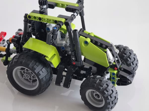 LEGO 9393 Technic: TRACTOR – second-hand