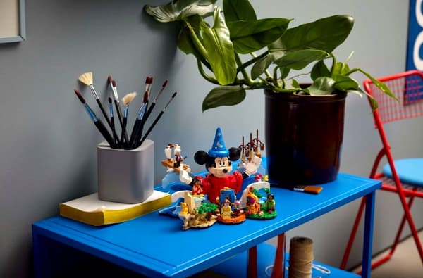 LEGO Ideas 21352 Disney Magic
