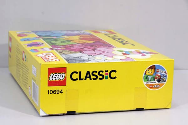 LEGO Classic 10694 – Creative LEGO building in bright colours