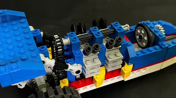 8847 LEGO Racing Car