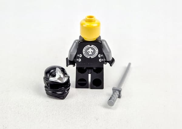 Lego Ninjago Minifigure NJO0080 Cole: Final Battle 70502