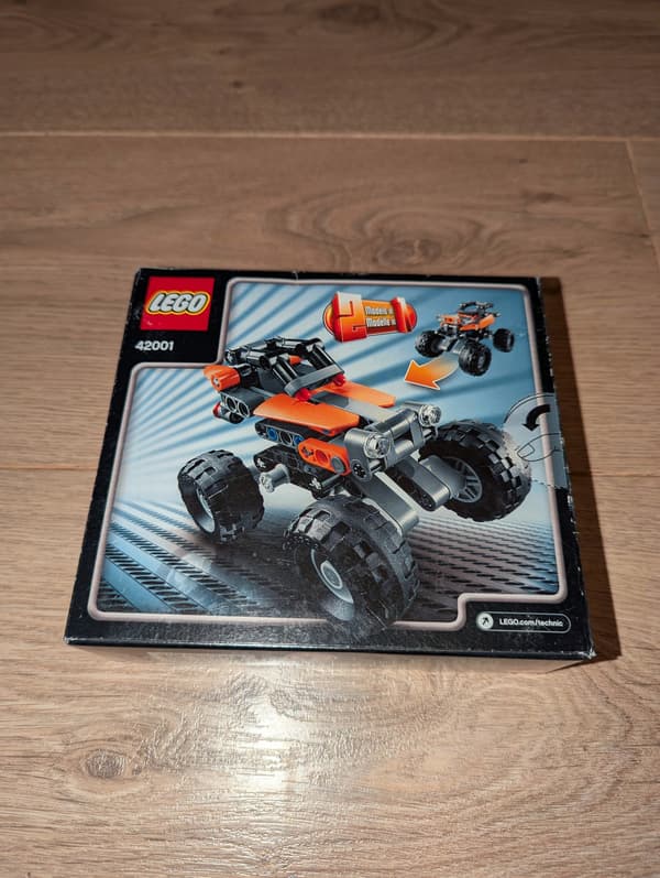 LEGO 42001 Technic 2-in-1 – Small off-road car, 4x4 buggy