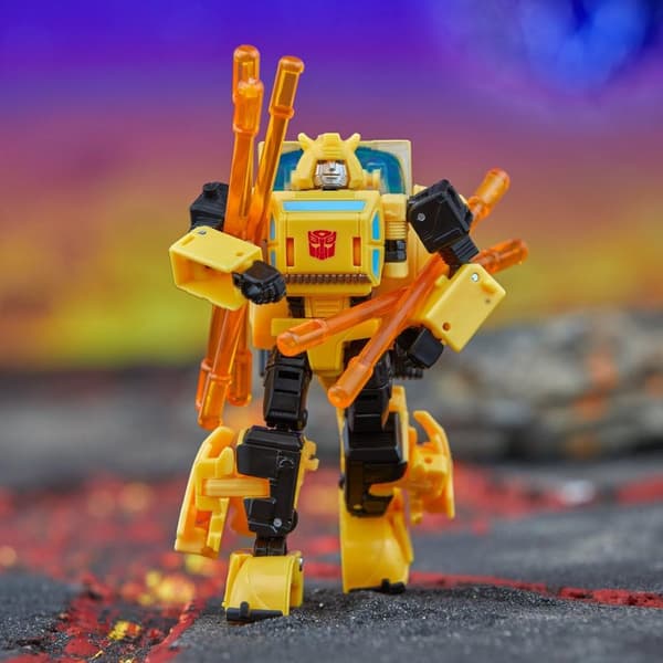 Transformers Generations Legacy United Deluxe Action Figure: Bumblebee