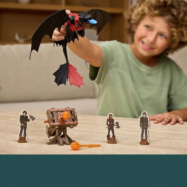 HOW TO TRAIN YOUR DRAGON SET: TOOTHLESS FIGURINE, CATAPULT, TORCH, TOY