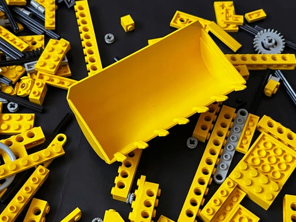 8853 LEGO Yellow Excavator