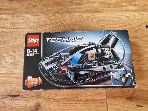 LEGO Technic 42002 Hovercraft – NEW