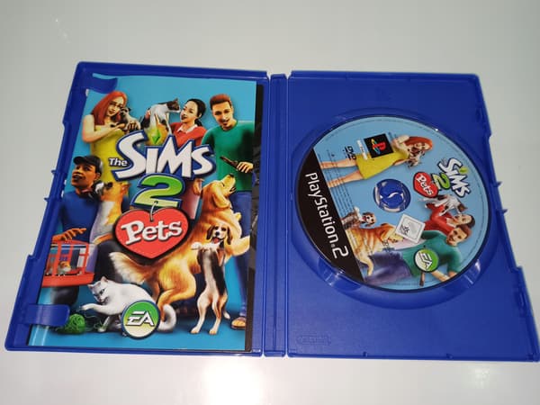 SIMS 2 PETS – well-looked-after, excellent condition 5/6