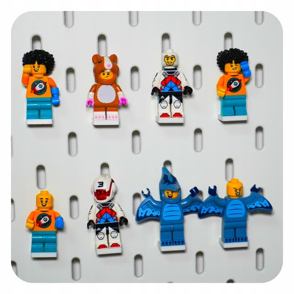 IKEA SKADIS STAND FOR 30 LEGO MINI FIGURES – WHITE