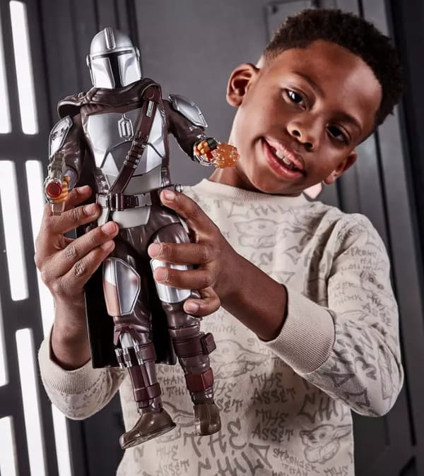 Disney STAR WARS Mandalorian Figurine