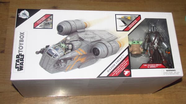 STAR WARS TOYBOX: THE MANDALORIAN – GROGU AND THE RAZOR CREST