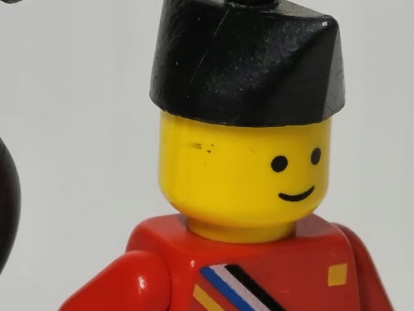 UNIQUE Lego Ambassador Legoland keyring figurine 1984
