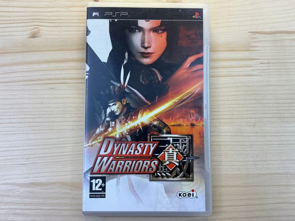DYNASTY WARRIORS – PSP game, in very good+ condition, complete set