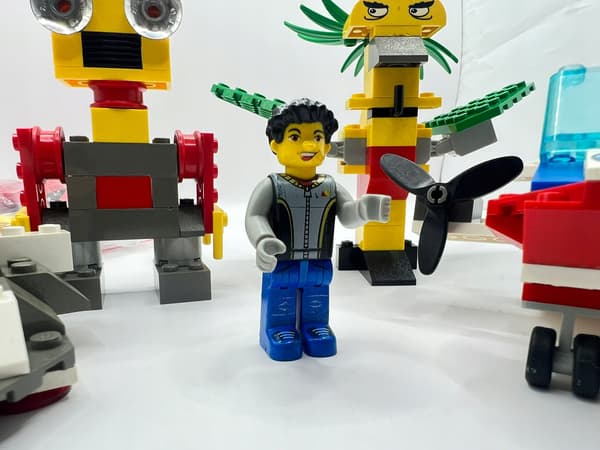 LEGO 4174 Max Takes Flight – Creator